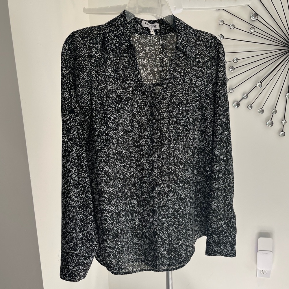 EXPRESS ⚜️ Portofino Shirt, Size Small